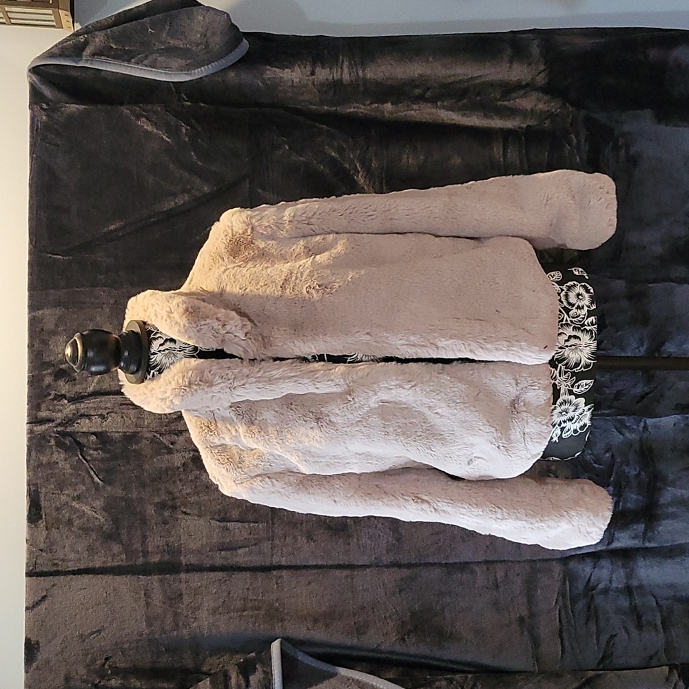 Forever 21 plush grey jacket size small with tags never worn can't return